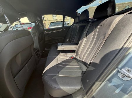 2017 BMW 5-Series - photo 25
