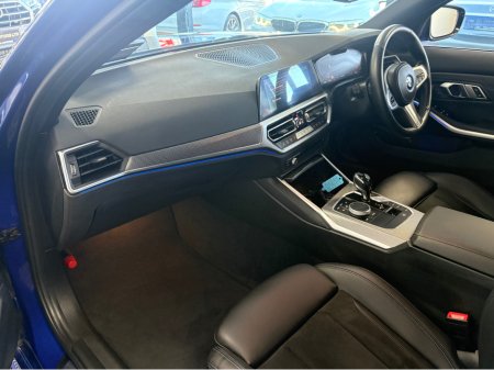 2021 BMW 3-Series - photo 17