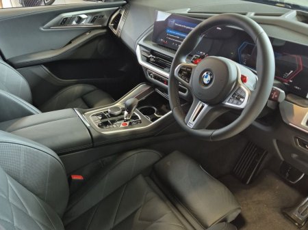 2026 BMW XM - photo 6