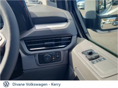 2027 Volkswagen Transporter - photo 19