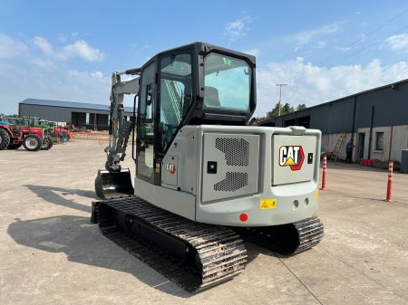 0 CATERPILLAR  - photo 8