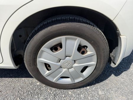 2011 Honda Fit - photo 9