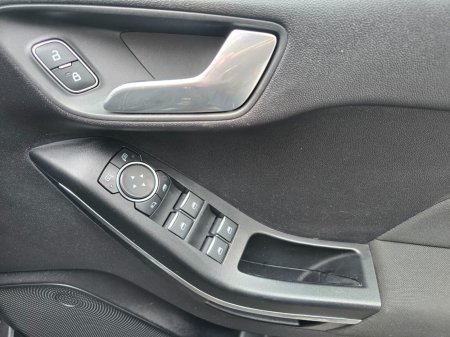 2021 Ford Fiesta - photo 20