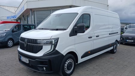 2025 Renault Master