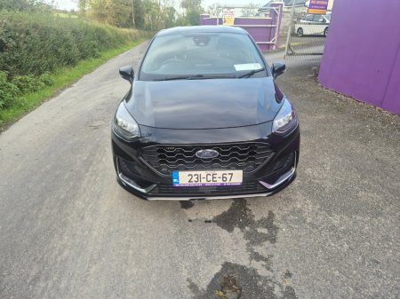 2023 Ford Fiesta - photo 2