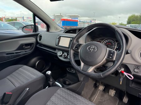 2016 Toyota Yaris - photo 6