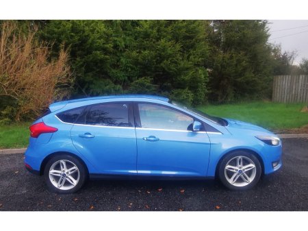 2016 Ford Focus - photo 2