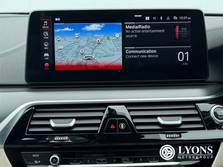 2023 BMW 5-Series - photo 12