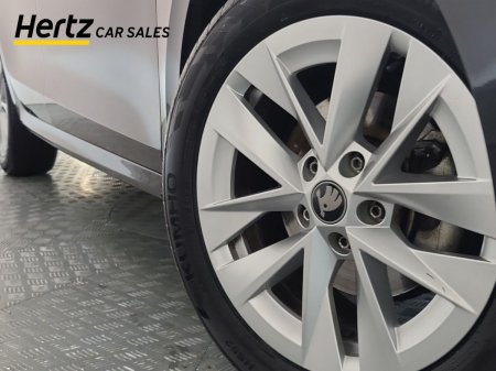 2025 Skoda Octavia - photo 6