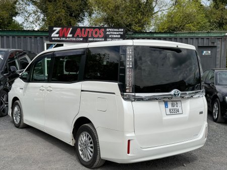 2016 Toyota Voxy - photo 7