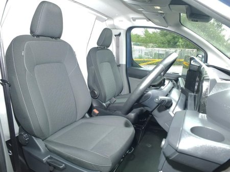 2024 Ford Transit Custom - photo 22