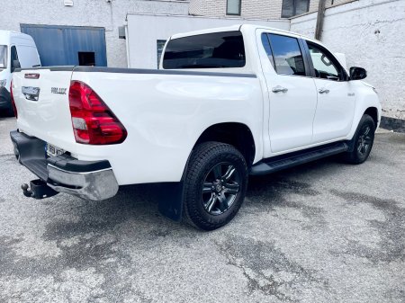 2021 Toyota Hilux - photo 13