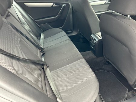 2014 Volkswagen Passat - photo 14
