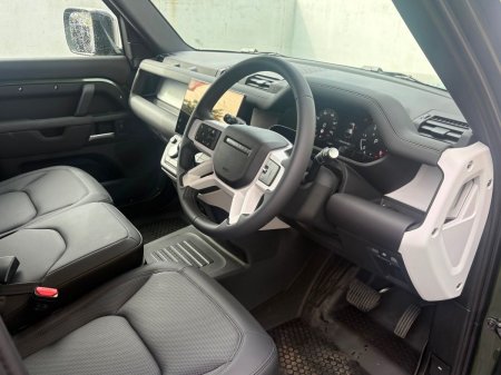 2026 Land Rover Defender - photo 10
