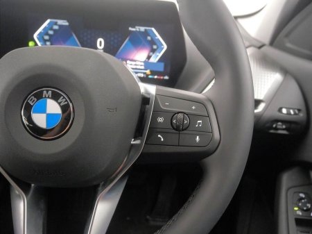 2026 BMW 1-Series - photo 17