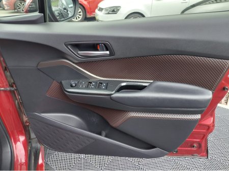 2017 Toyota C-HR - photo 11