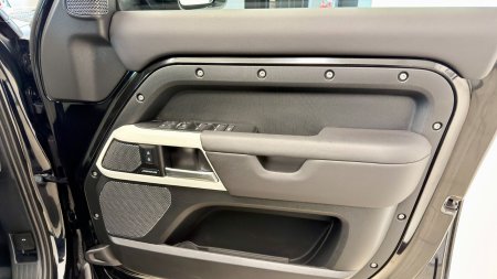 2023 Land Rover Defender - photo 11