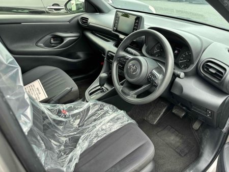 2022 Toyota Yaris - photo 5