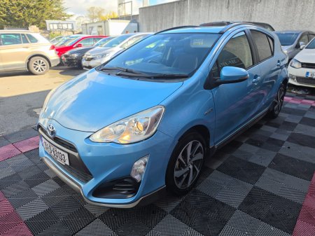 2015 Toyota Aqua - photo 3