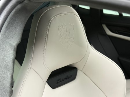 2025 Porsche Panamera - photo 16