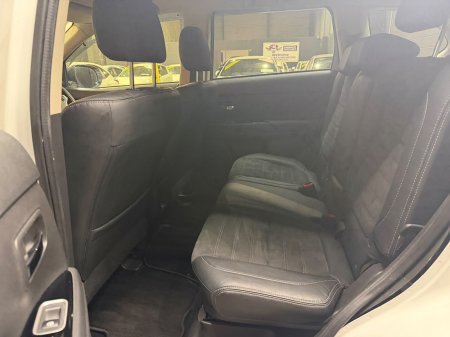 2016 Mitsubishi Outlander - photo 28