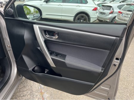 2015 Toyota Corolla - photo 12