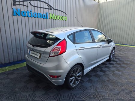 2017 Ford Fiesta - photo 3