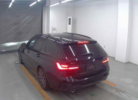 2021 BMW 3-Series - photo 4