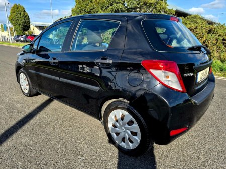 2012 Toyota Yaris - photo 5