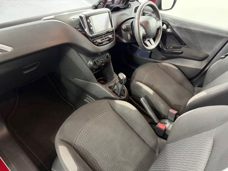 2016 Peugeot 208 - photo 16