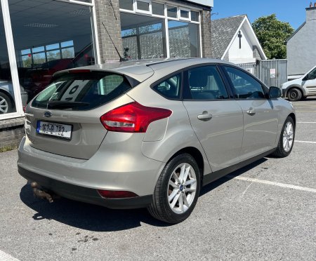 2016 Ford Focus - photo 11