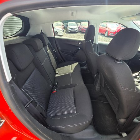 2017 Peugeot 208 - photo 15