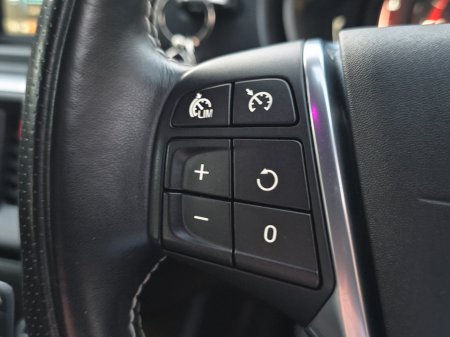 2018 Volvo V40 - photo 27
