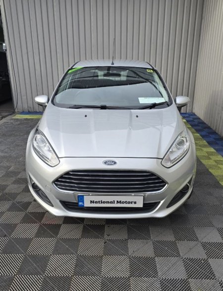 2016 Ford Fiesta - photo 8