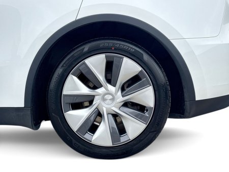 2023 Tesla Model Y - photo 7