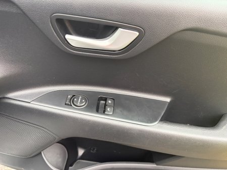 2021 Kia Rio - photo 17
