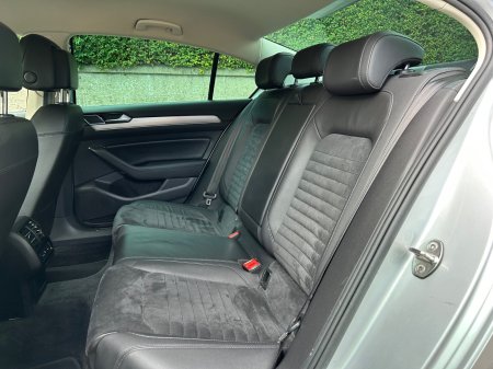 2017 Volkswagen Passat - photo 19