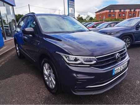 2022 Volkswagen Tiguan - photo 3