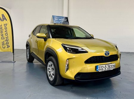 2022 Toyota Yaris Cross 1.5 Hybrid CVT Luna