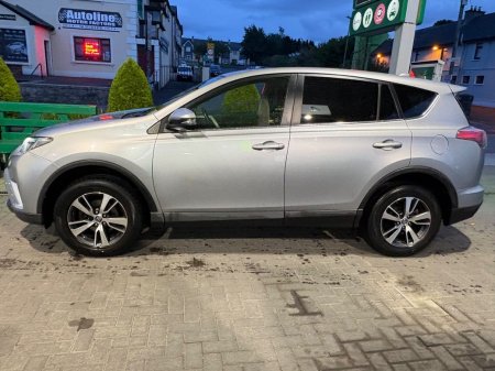 2016 Toyota RAV4 - photo 9