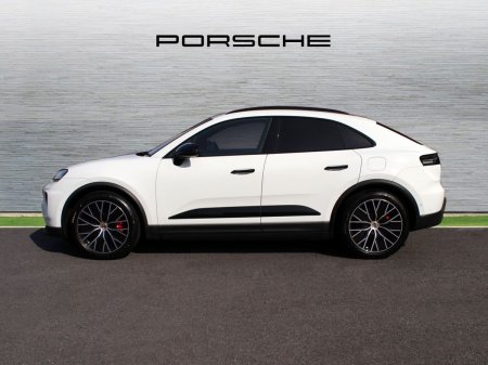 2026 Porsche Macan - photo 3