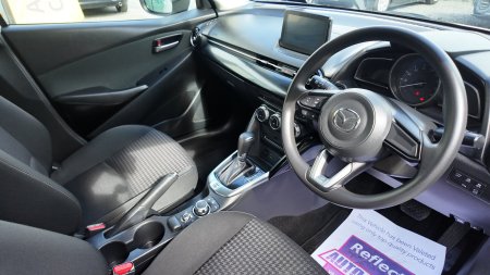 2018 Mazda Demio - photo 12