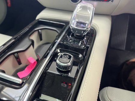2025 Volvo V60 - photo 11