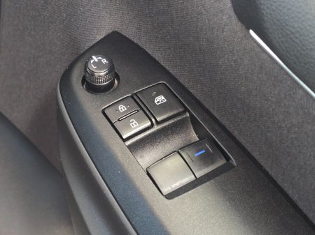 2023 Toyota Yaris - photo 21