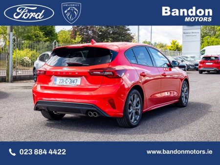 2023 Ford Focus - photo 2