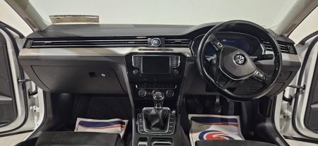 2017 Volkswagen Passat - photo 16