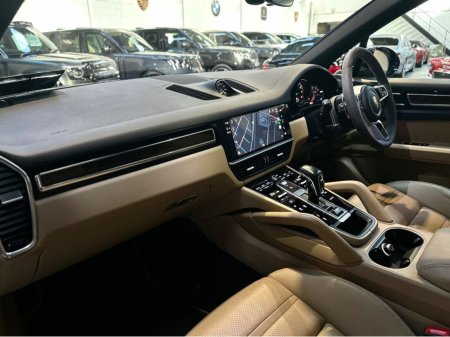 2022 Porsche Cayenne - photo 9