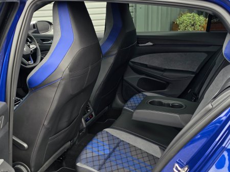 2023 Volkswagen Golf - photo 45