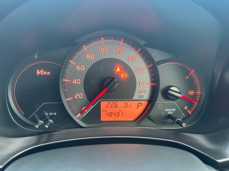 2018 Toyota Vitz - photo 9