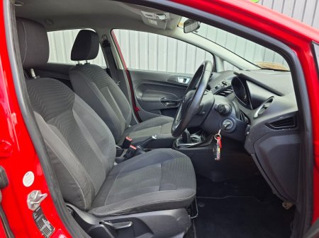 2014 Ford Fiesta - photo 10